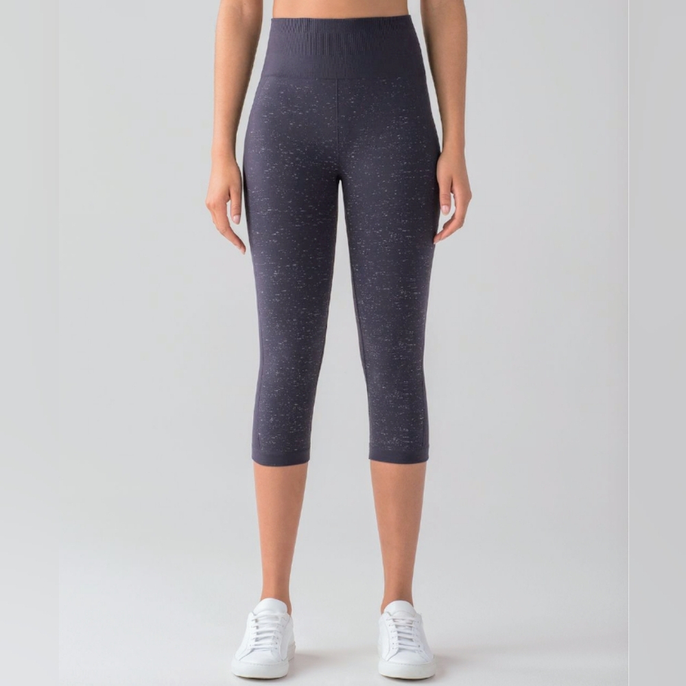 Lululemon Free to Flow Crop